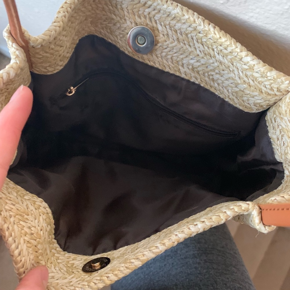 Trendy woven purse - Picture 6 of 6